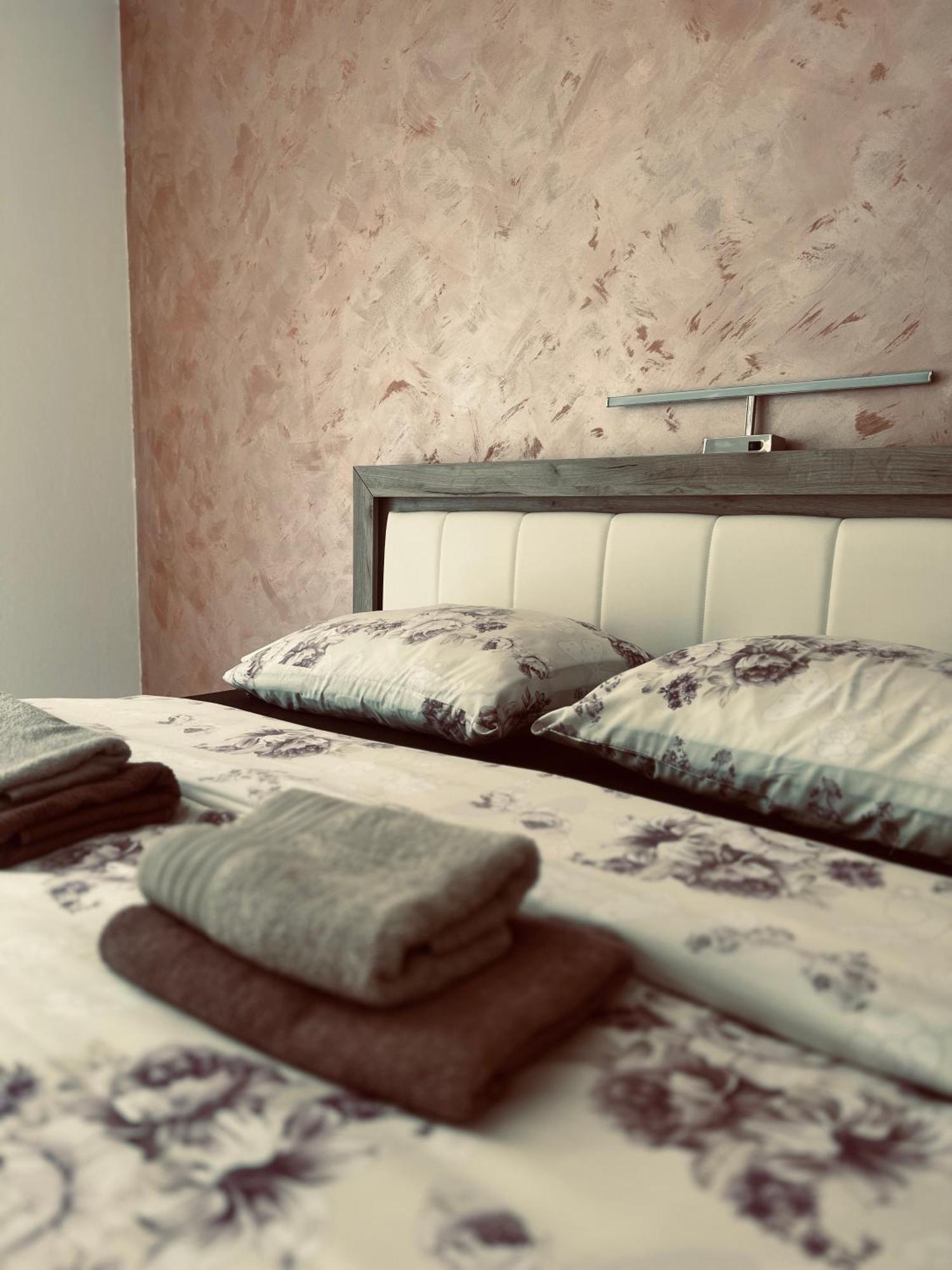 Zeleni Dvor Bed & Breakfast Ribarska Banja Bagian luar foto